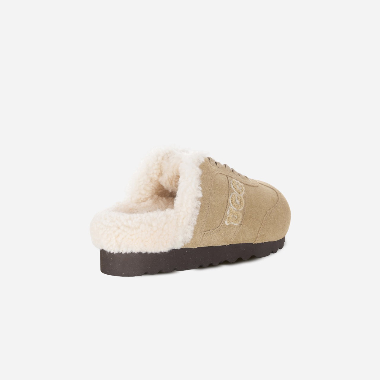 UGG OZLANA
